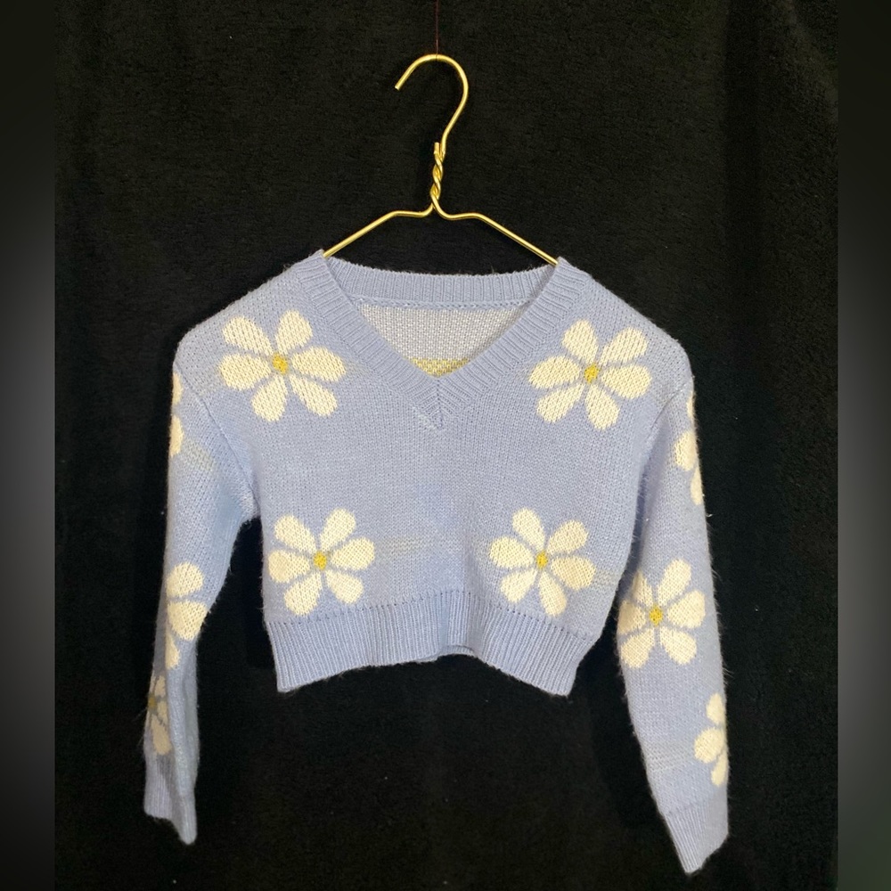 SHEIN Light Blue Knitted Flower Sweater Girls size 8y.